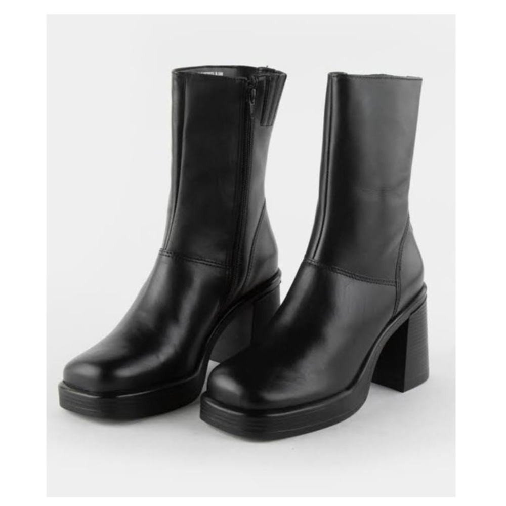 ⭐️ Steve Madden FANTASIE Black Leather Stacked Heel Bootie size W8.5 ⭐️